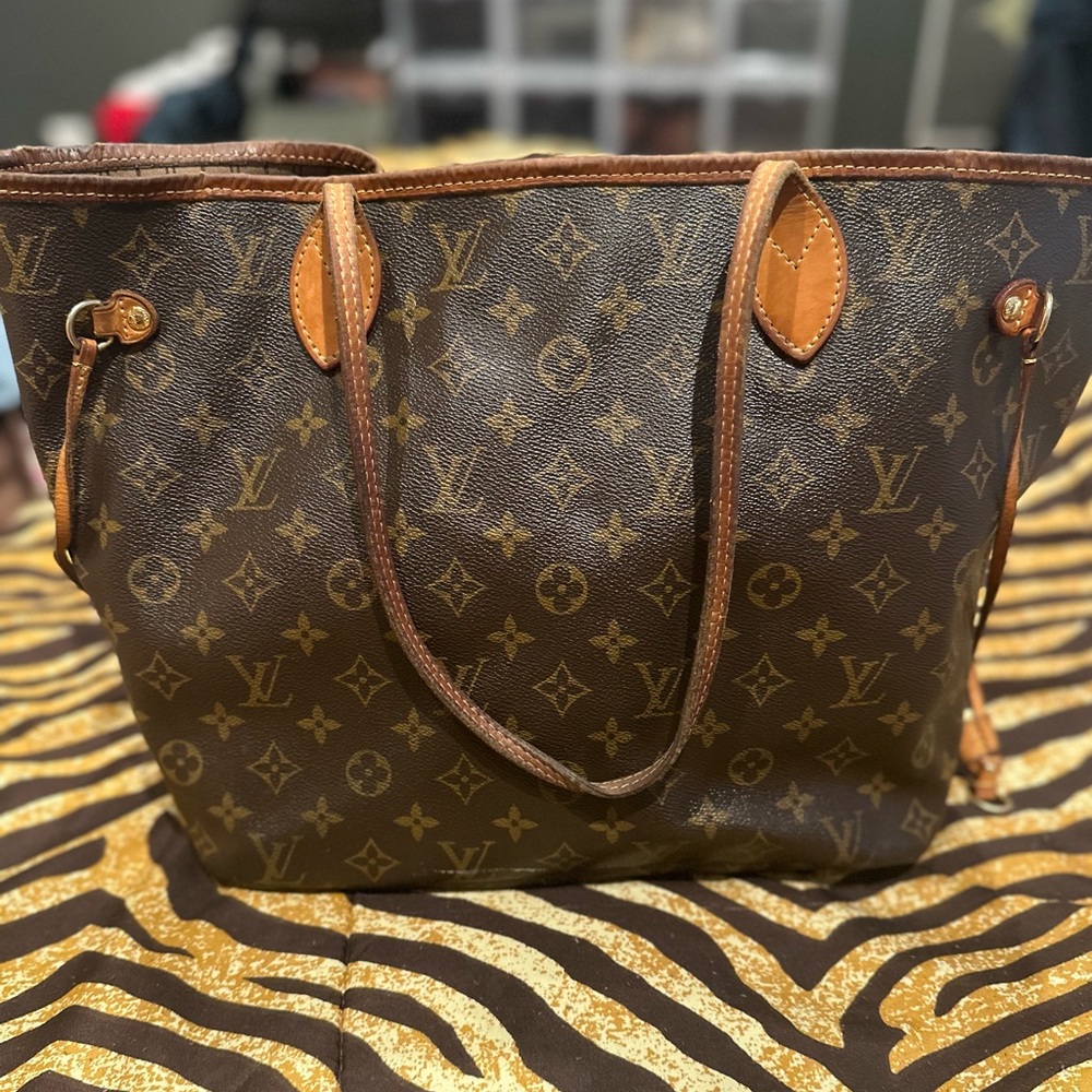 Louis Vuitton Neverfull MM